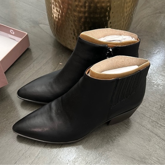 Franco Sarto Women's Spur Pointed Toe Ankle Boot - Picture 5 of 9